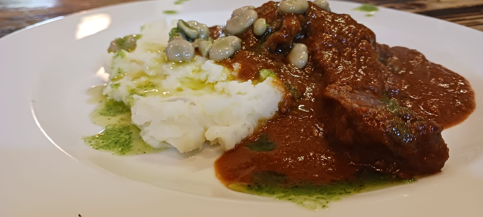 Braised pork cheeks