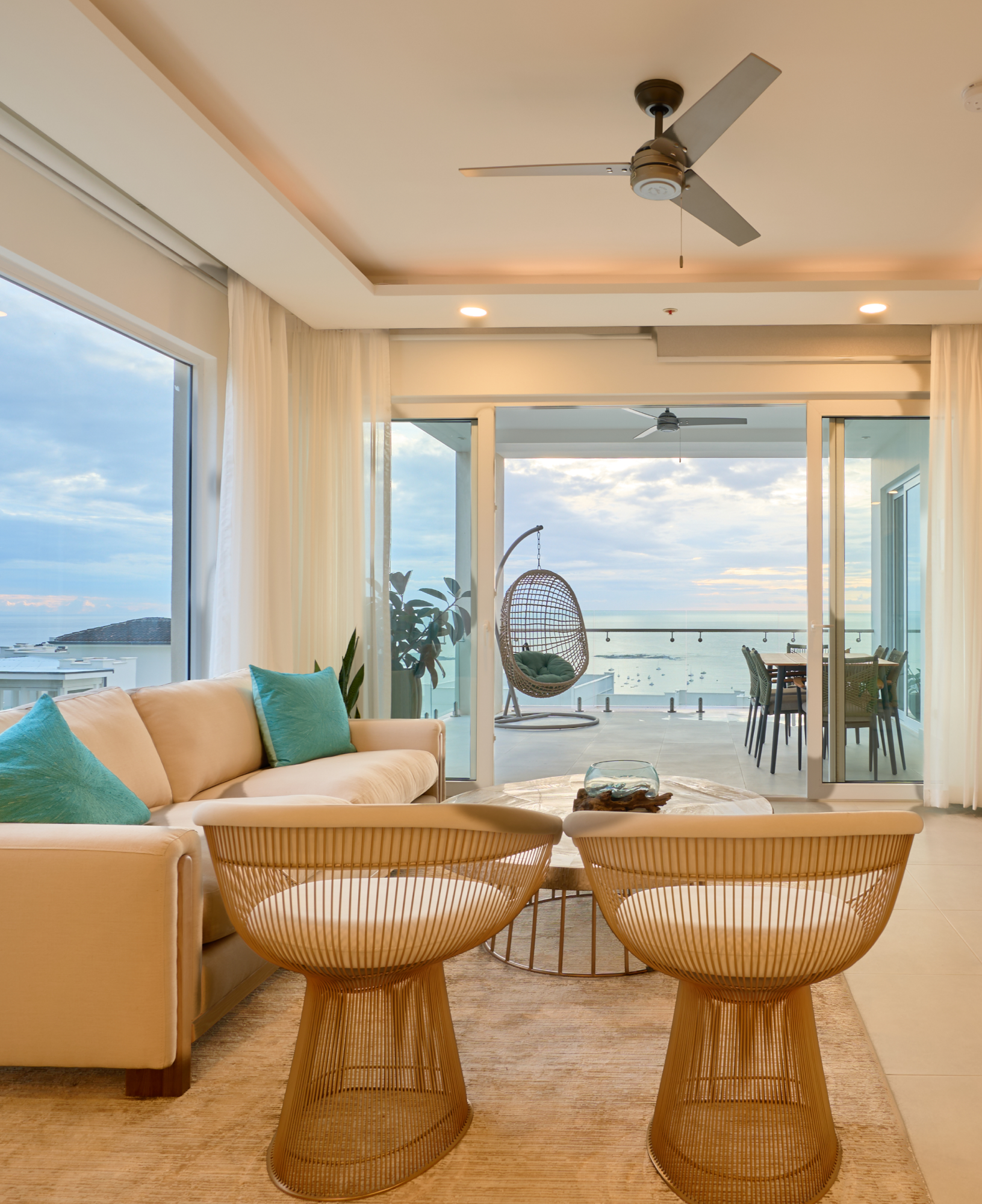 La Vista 3-Bedroom Corner Ocean View Residence
