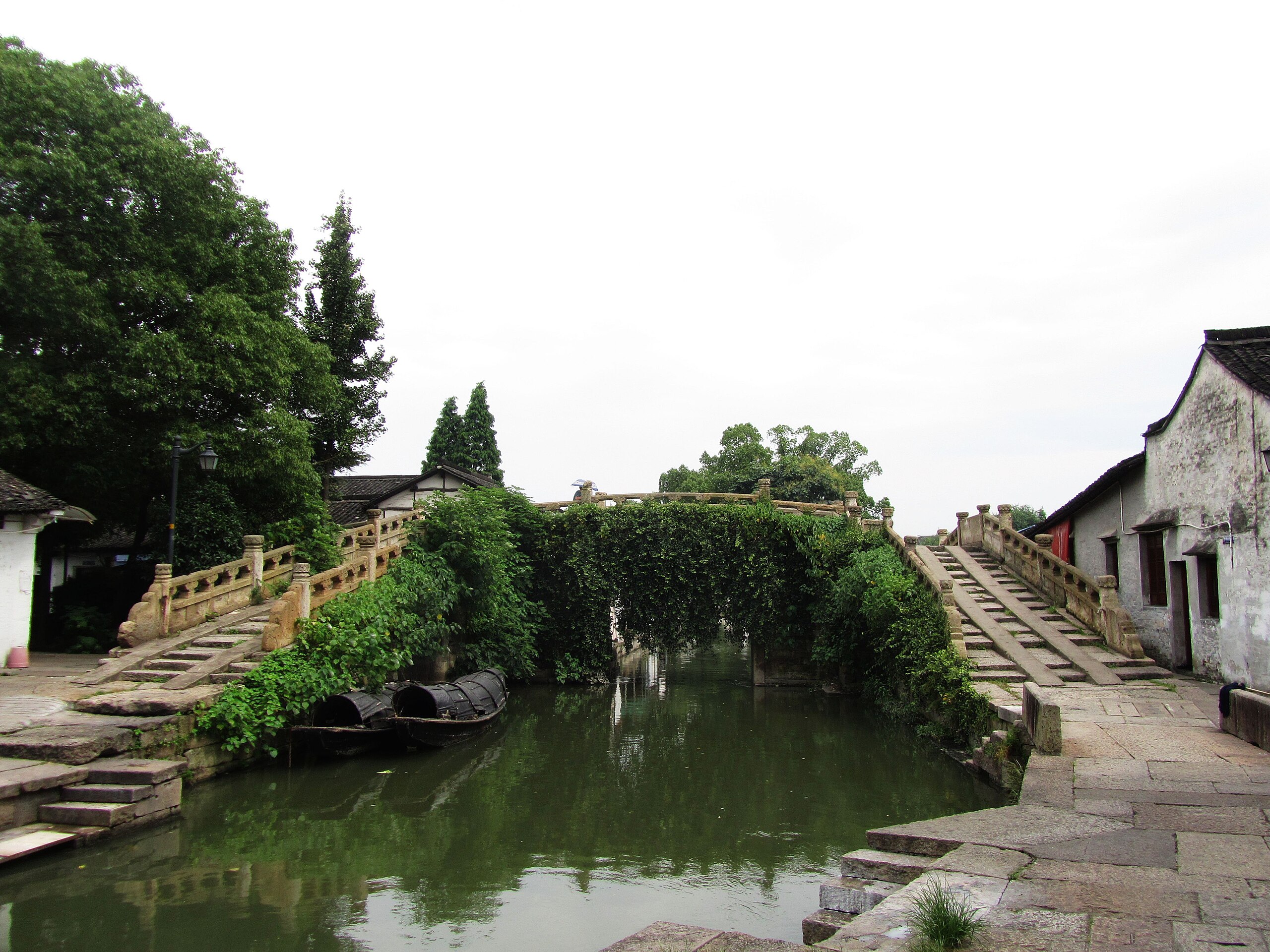 Bazi Bridge - Traditional Chinese Architecture