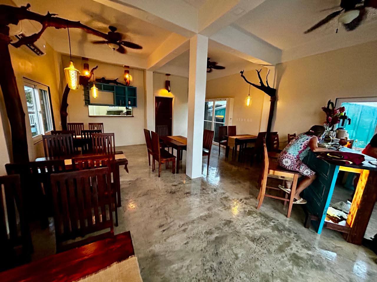 Beachside Restaurant & Bar