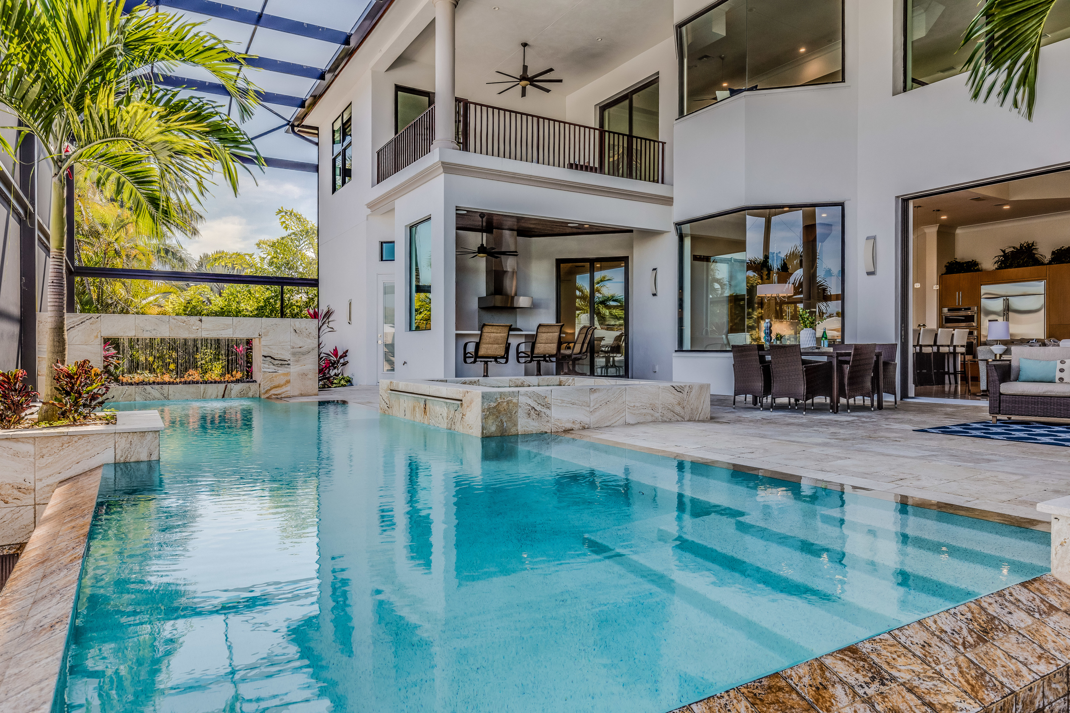 Pool Decking & Pavers