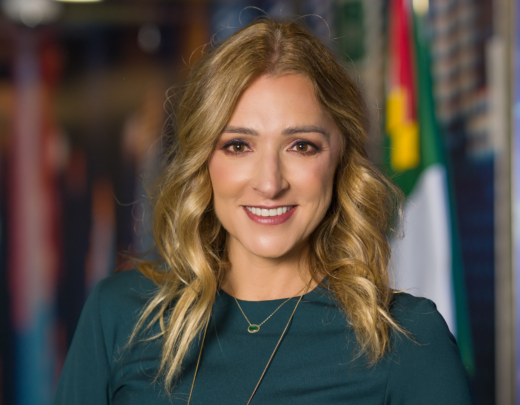 María Ariza — Directiva Financiera · Mercados de Capitales