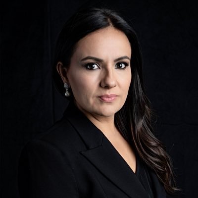 Brenda Estefan — Analista Internacional · Geopolítica