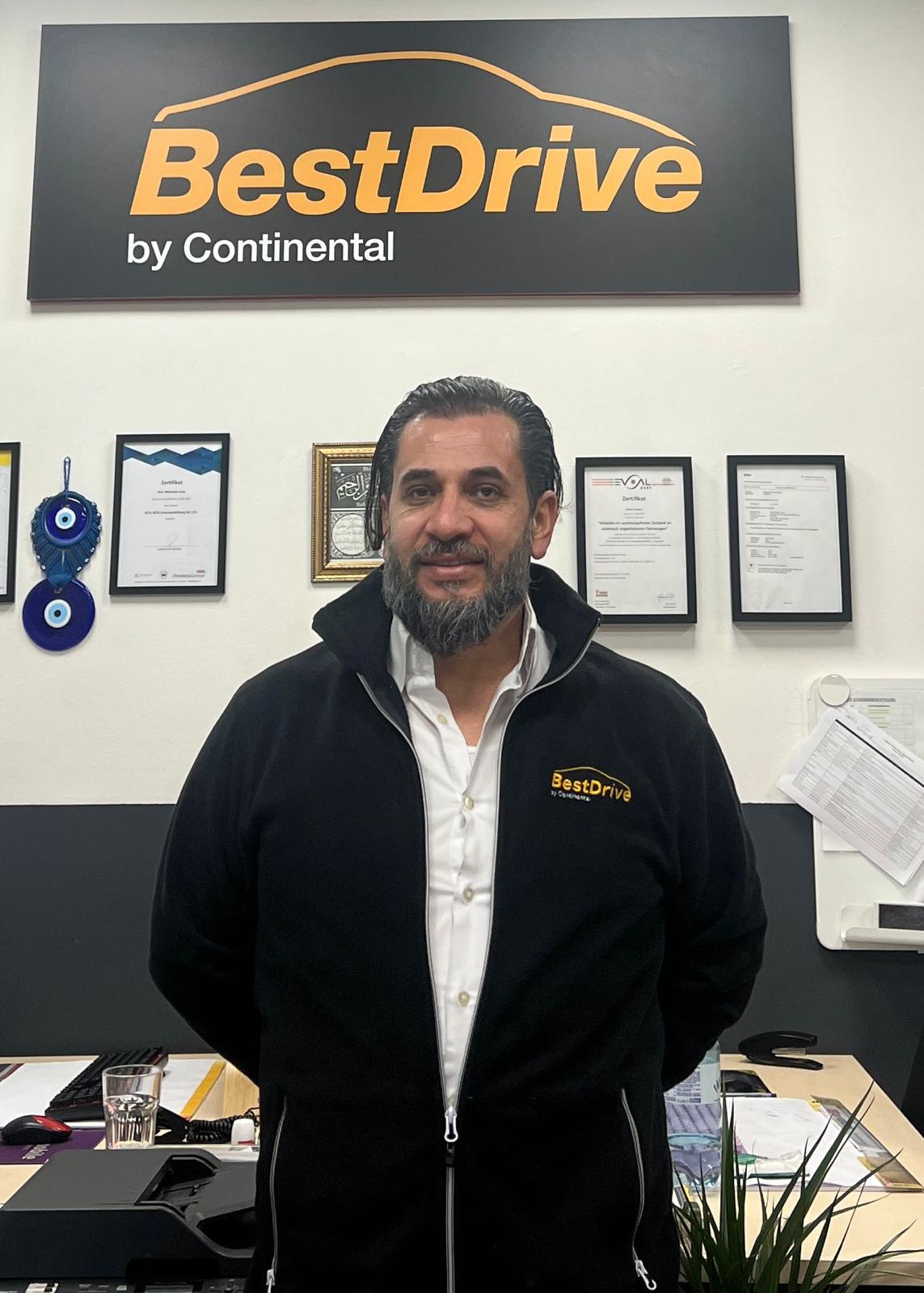 Arac Metehan – Geschäftsführer & KFZ-Meister, OpenCarBox Wien