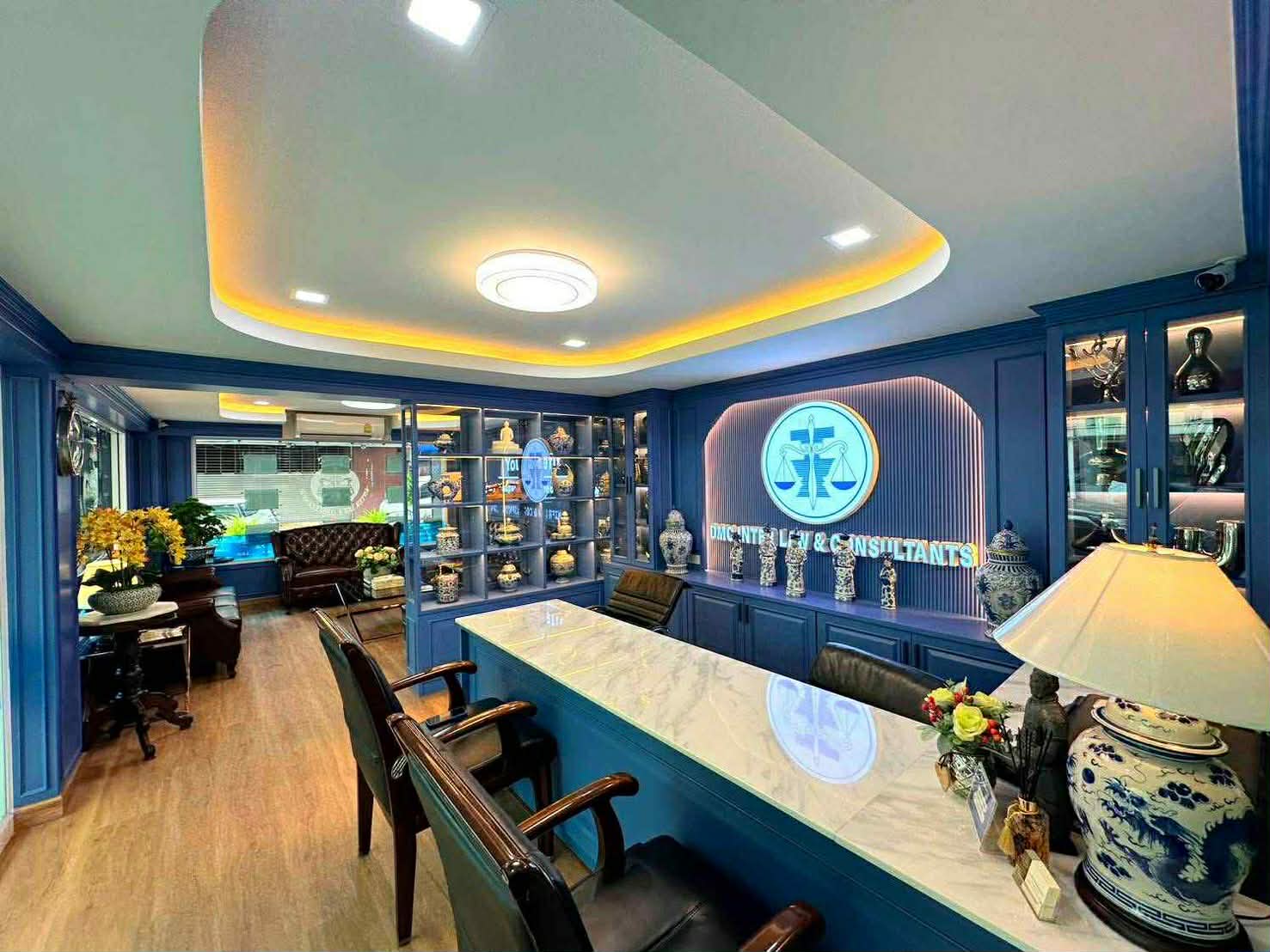 Pattaya solicitors main office reception desk