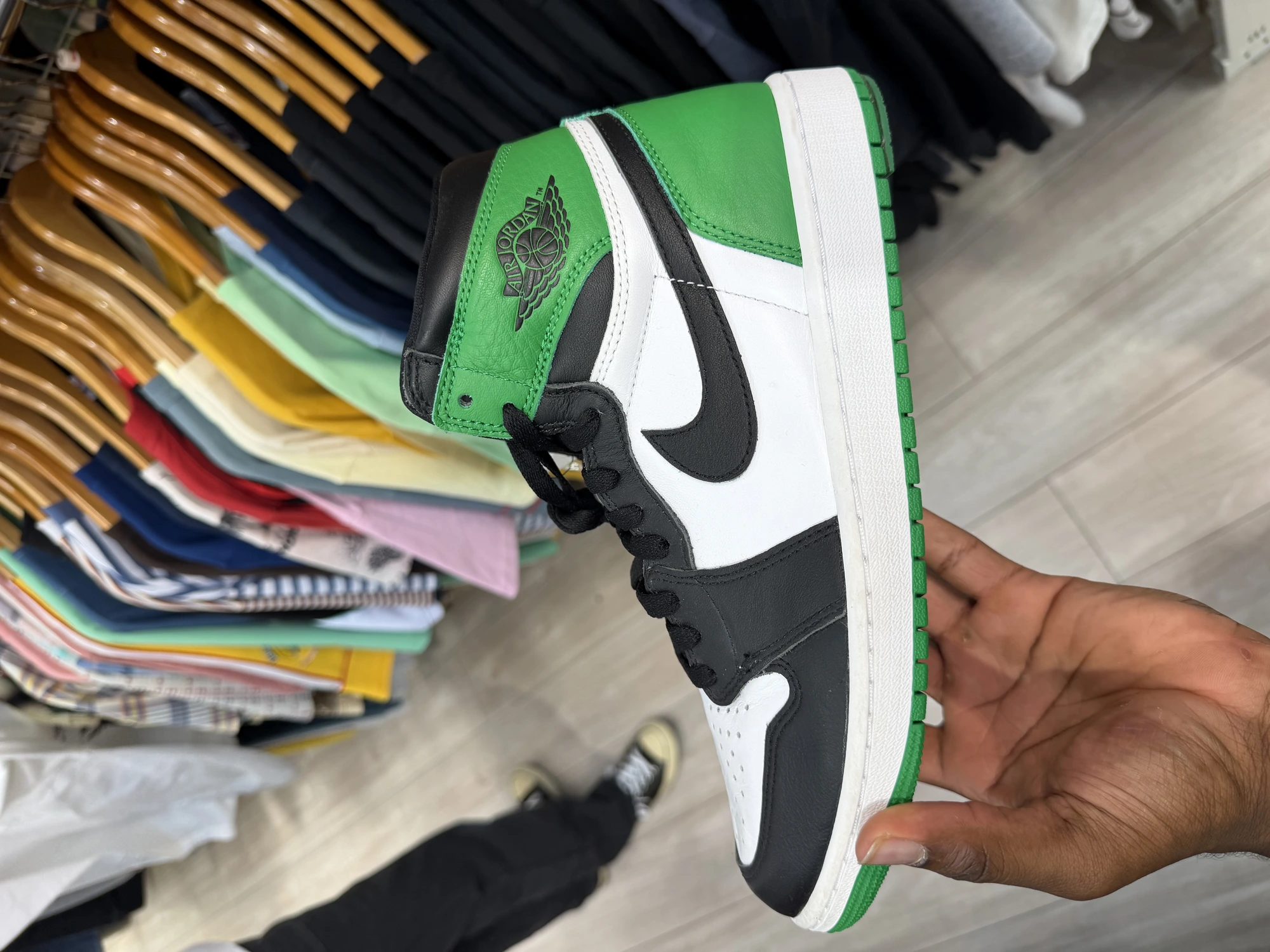 Air Jordan 1 High OG · Lucky Green (Celtics)