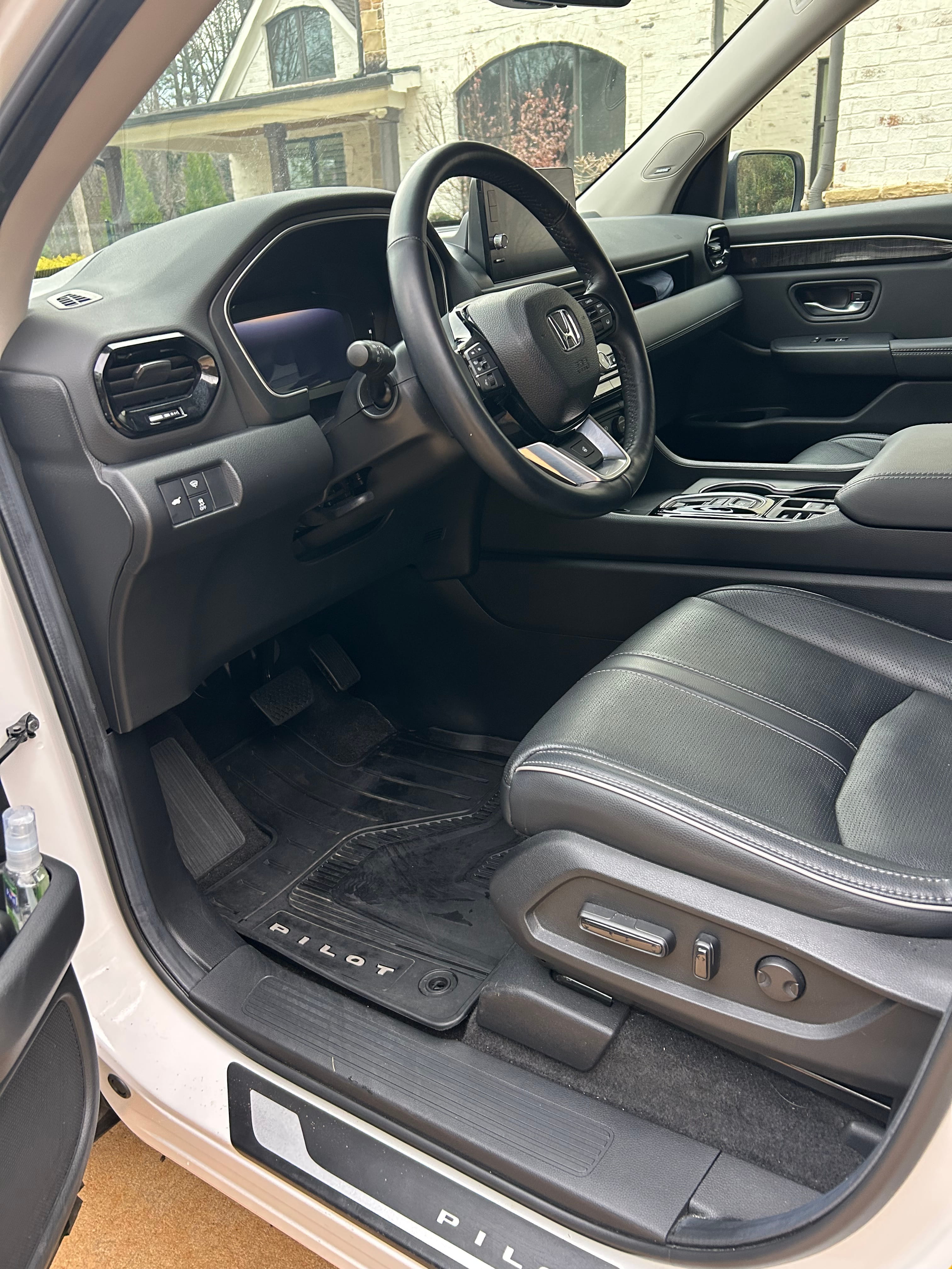 Honda Pilot Interior - after