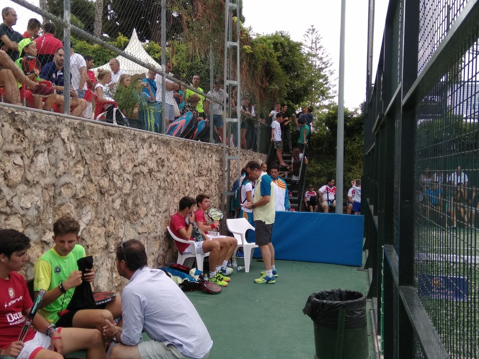 Álvaro Tarifa coach de Arturo Coello en el Mundial de Menores 2017