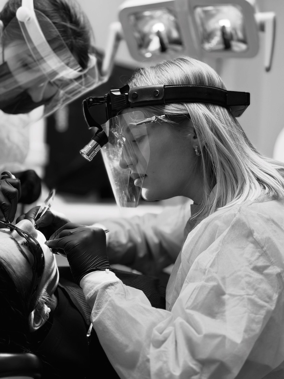 Доктор Валентина Назарова за роботою