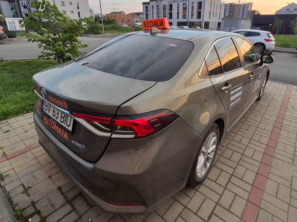 Toyota Corolla 2020 - BIU BIU DRIVING