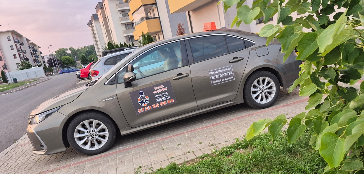 Toyota Corolla Hybrid 2020 AUTOMATĂ