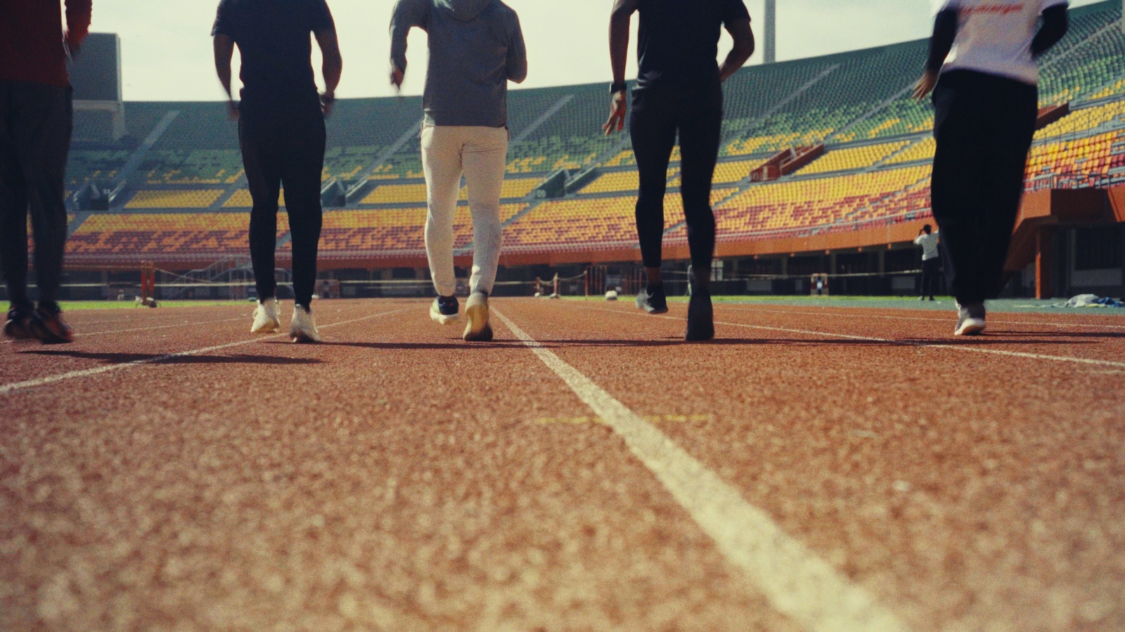 Coach at the track in Dakar