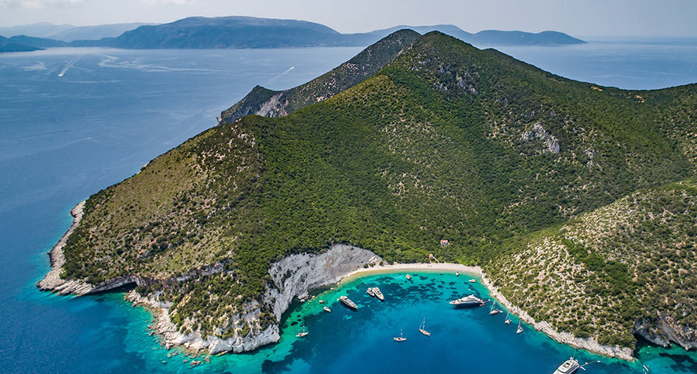 Île d'Atokos — sanctuaire sauvage des îles ioniennes, mouillage exclusif