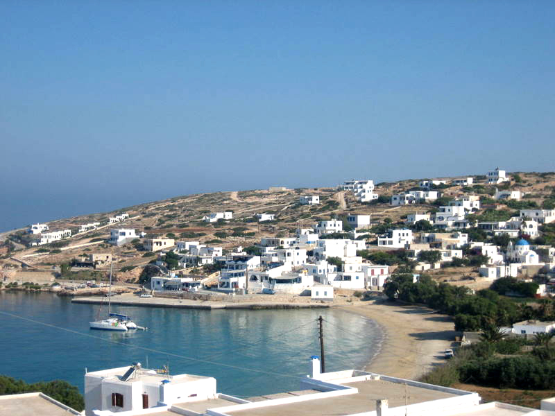 Île de Donoussa — village authentique des Petites Cyclades, port pittoresque