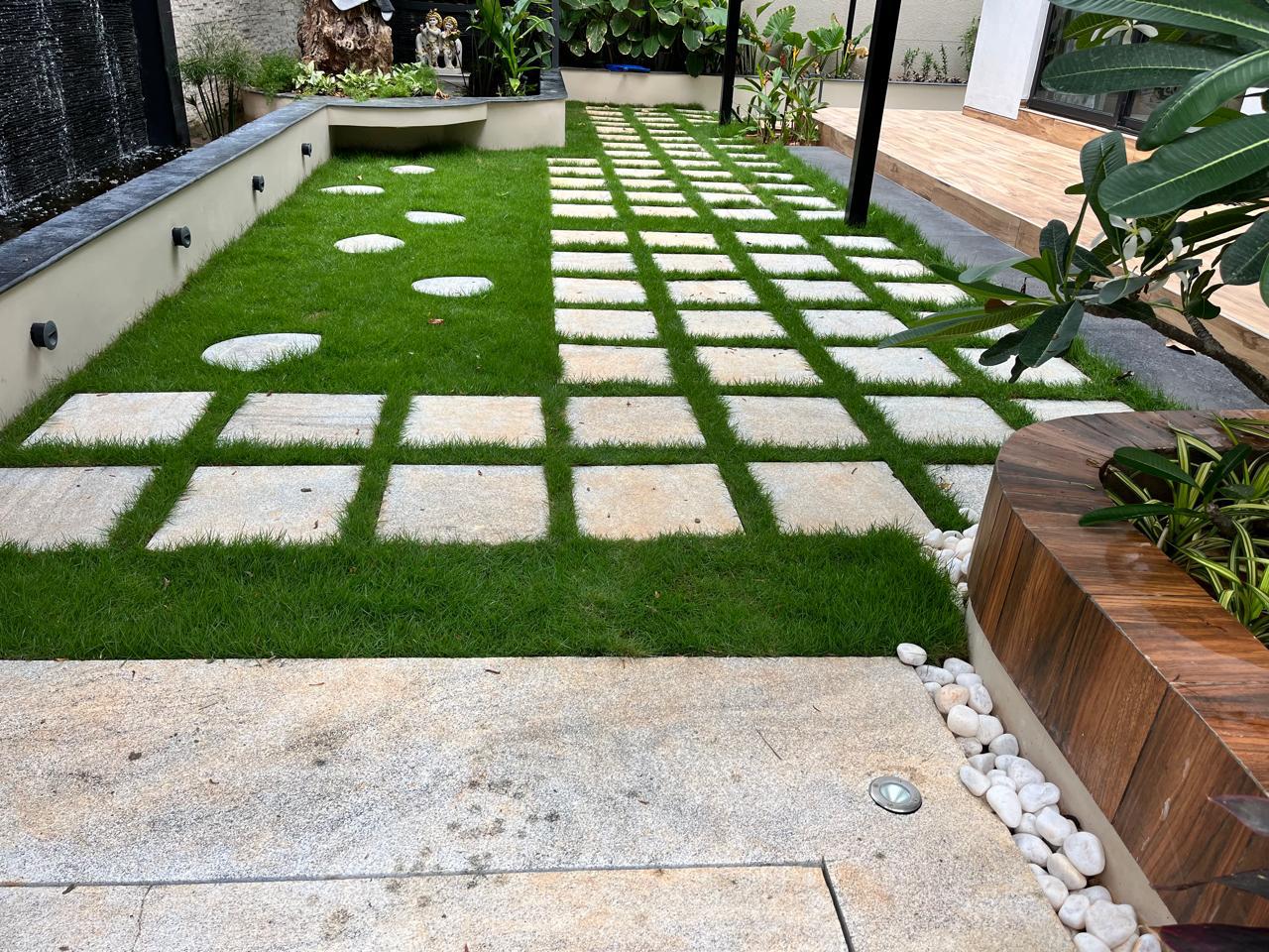 Patterned Lawn Design
