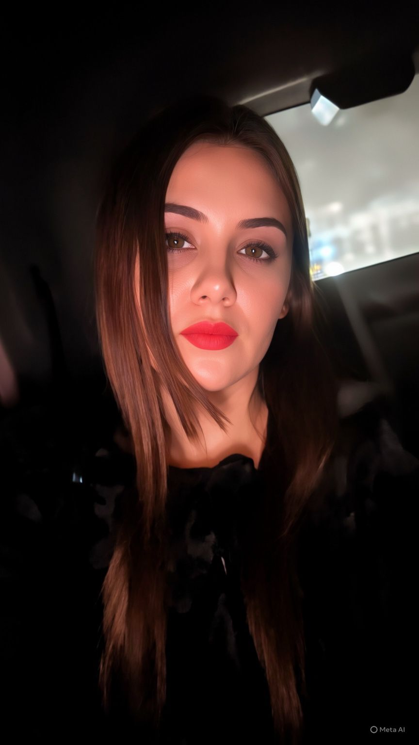 Khushi Sharma — astrologer, tarot reader and chakra healing practitioner