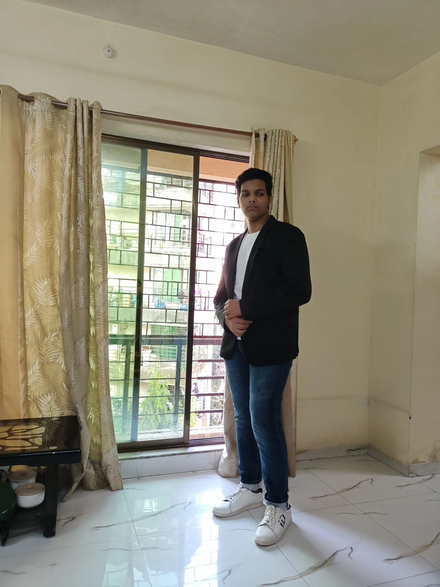 Maviya Manzoor — Founder of Mumbai Real Estates