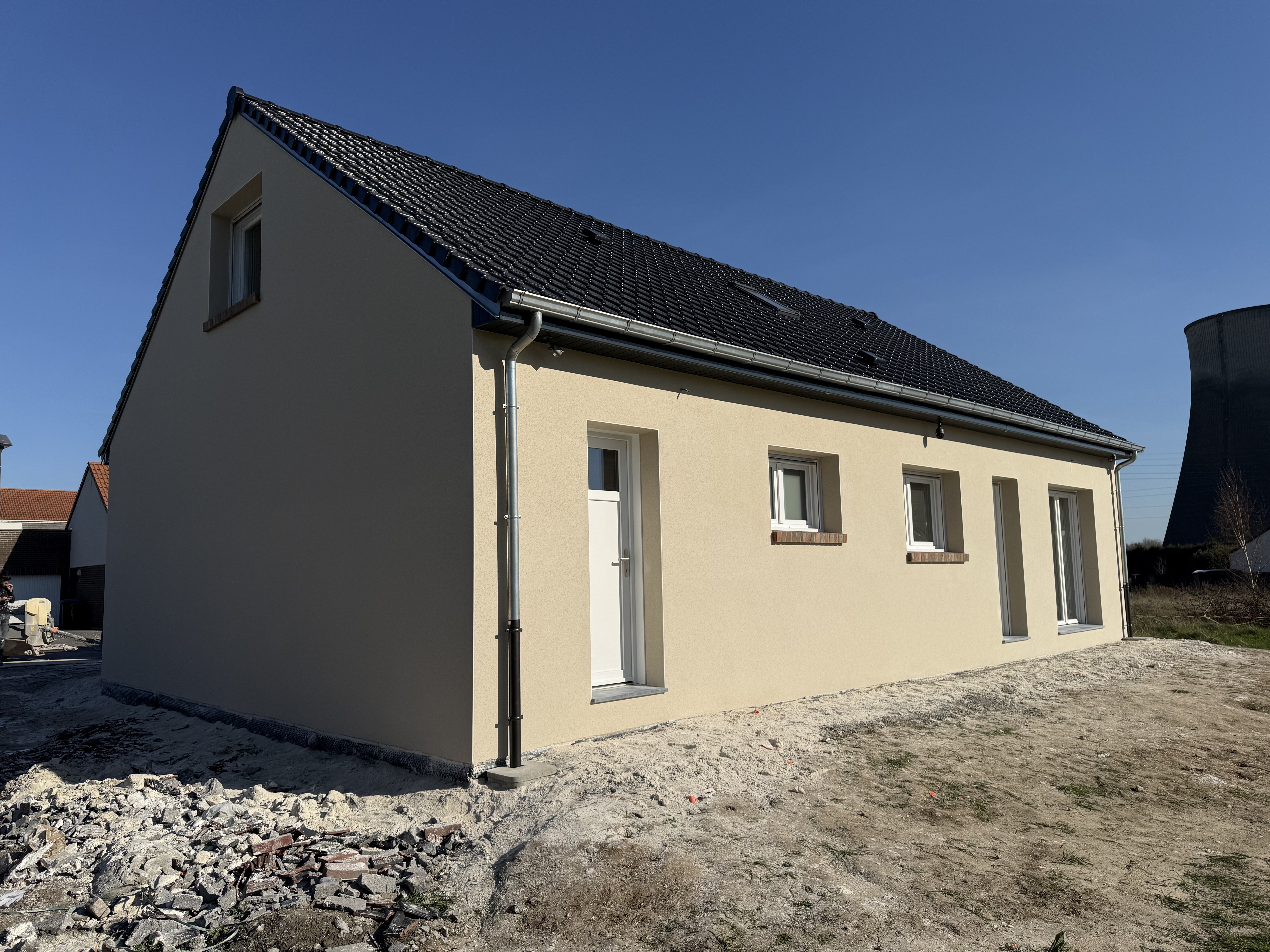 Maison Neuve Crépi Beige