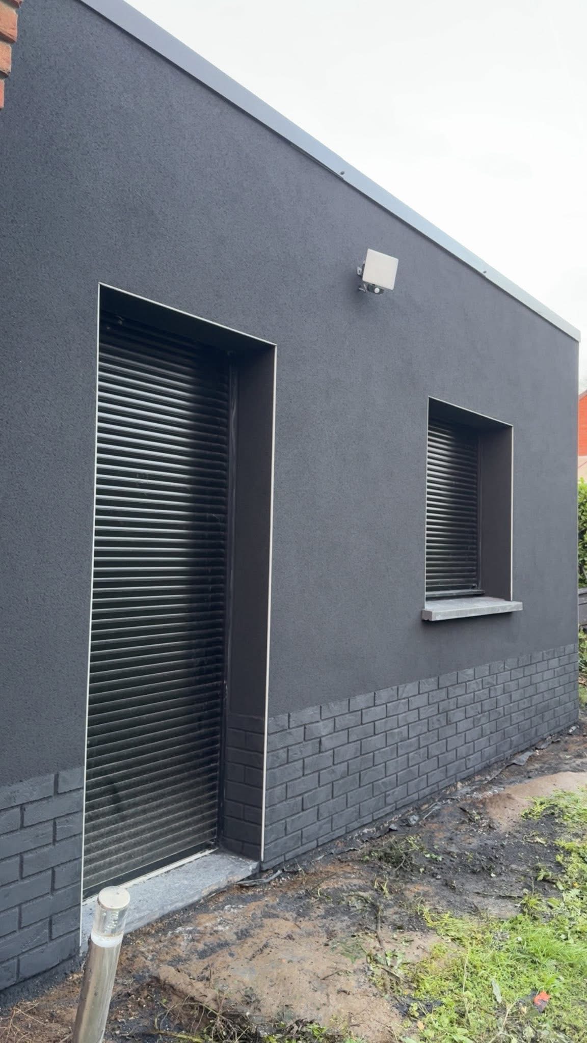 Façade Anthracite & Brique Sombre
