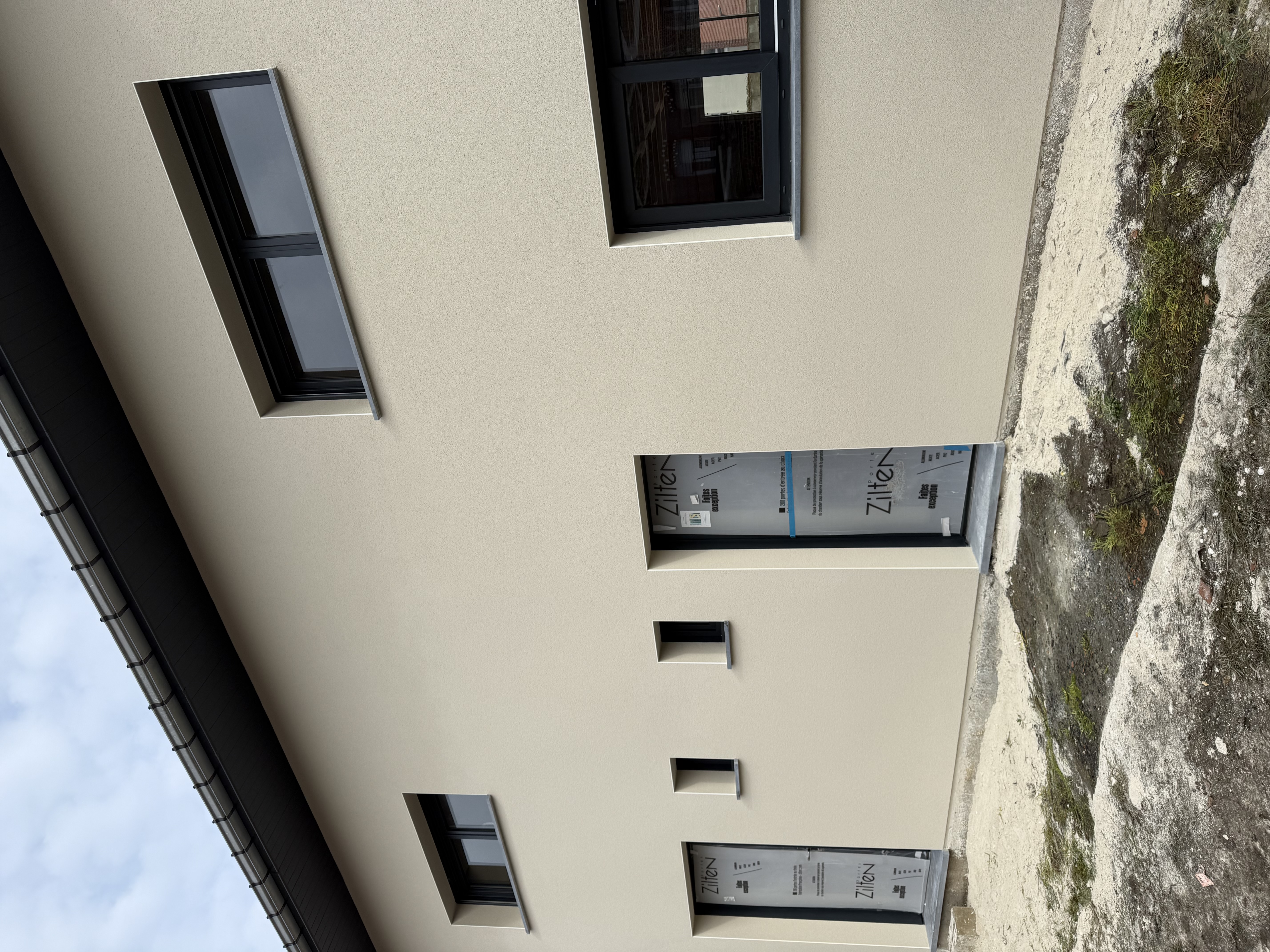 Construction Neuve Crépi Beige