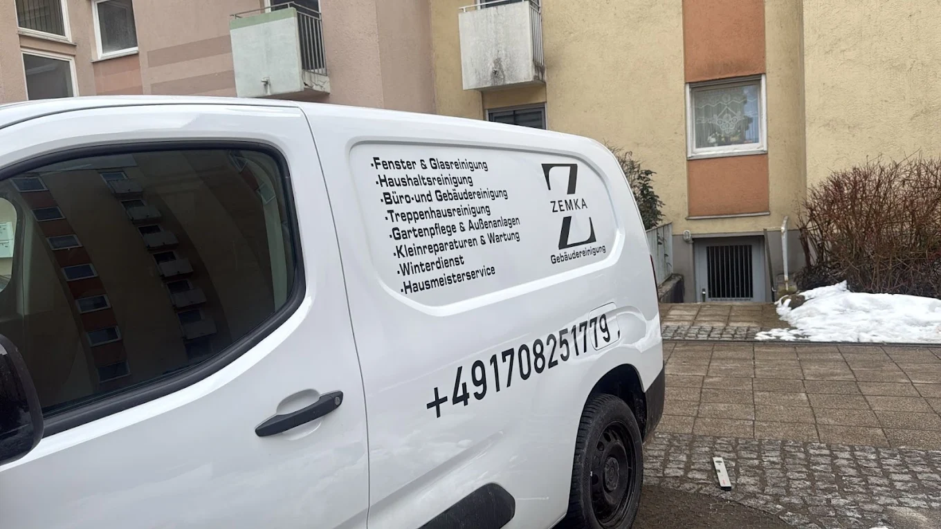 Tiefenreinigung mit Maschine