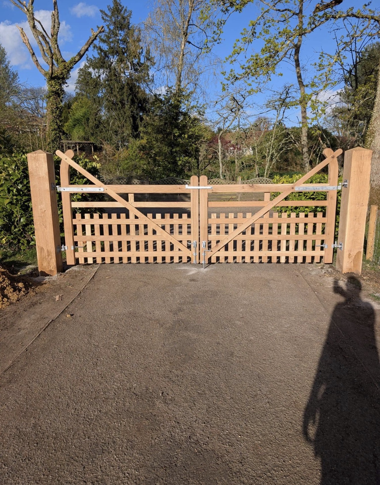 Bespoke oak driveway gates — Sevenoaks