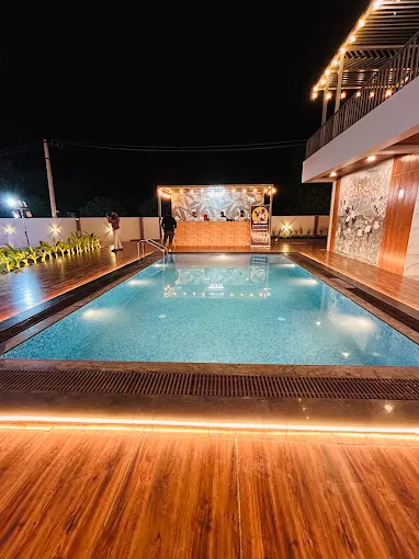 Manya Farms Swimming Pool and Bar