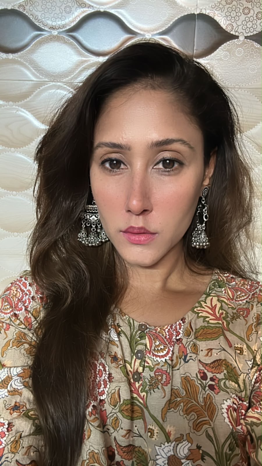 Sangiita Kkhanayat