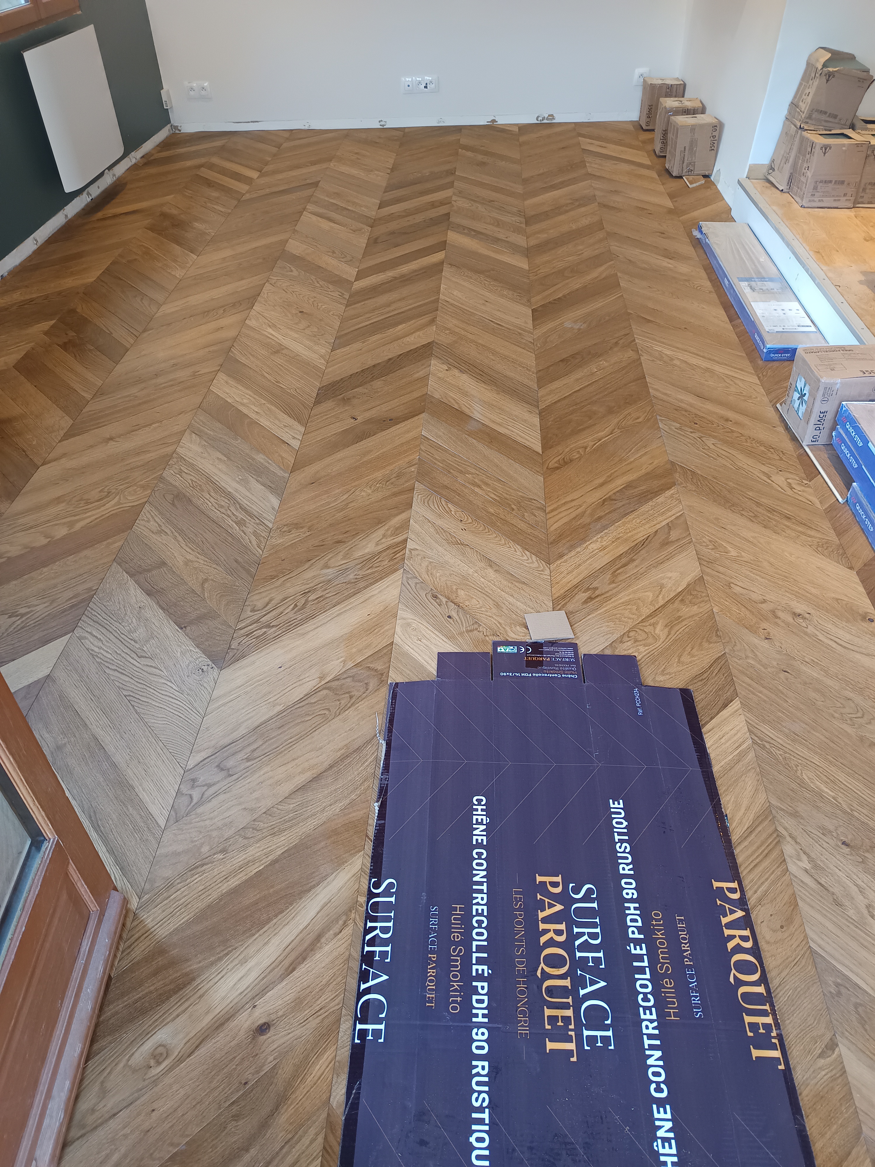 Parquet point de Hongrie chêne huilé posé par Mur Sol dans l'Eure — motif à 90 degrés