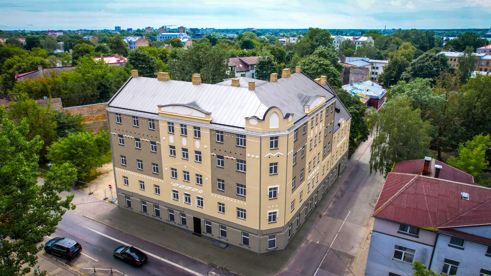 Daugavpils 10,12 — skats no ielas
