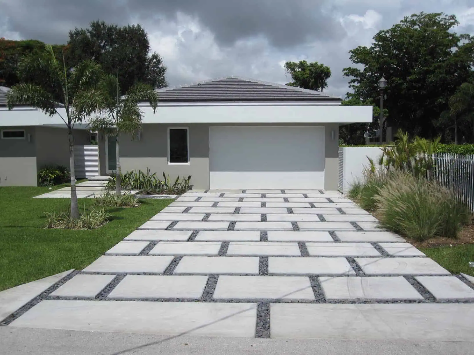 Pavers project by Icon Pools Florida