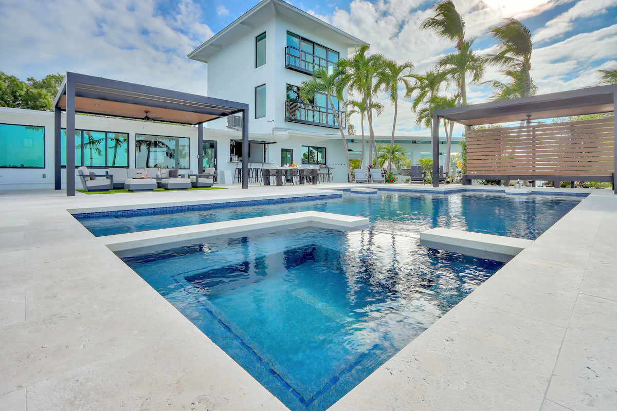 Pools project by Icon Pools Florida