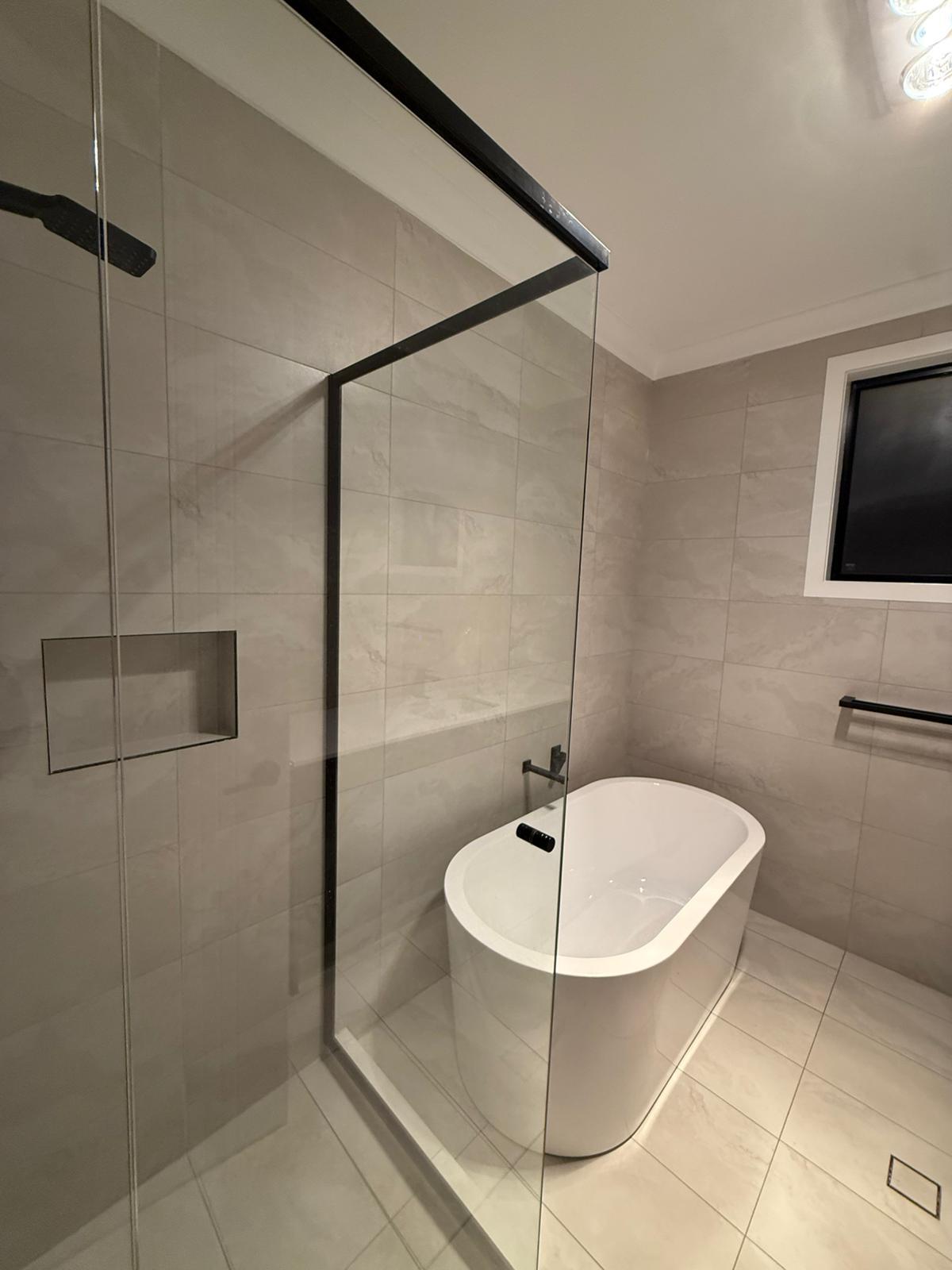 Bathroom Detail Clean
