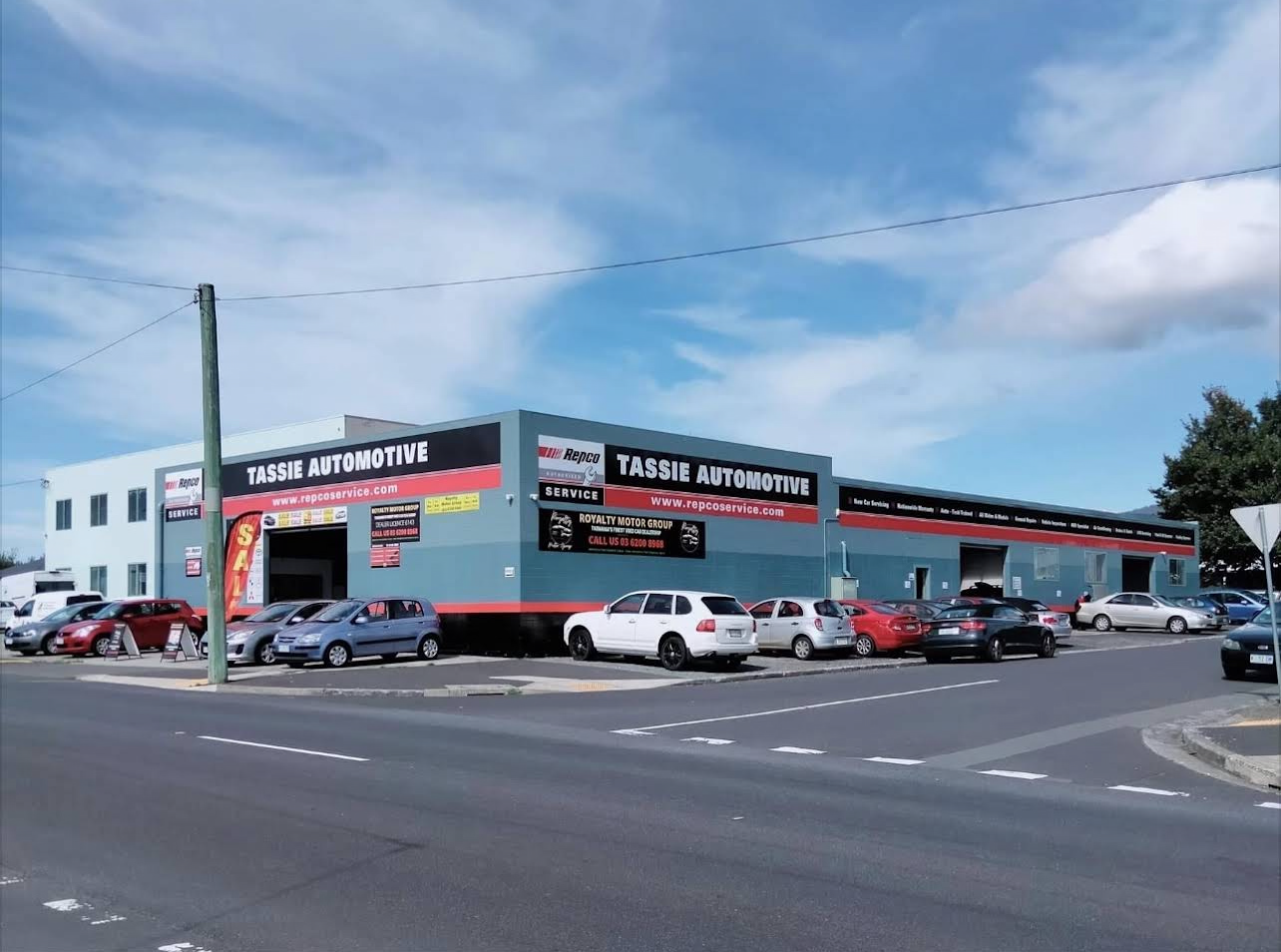 Tassie Automotive workshop side view with Mt Wellington behind