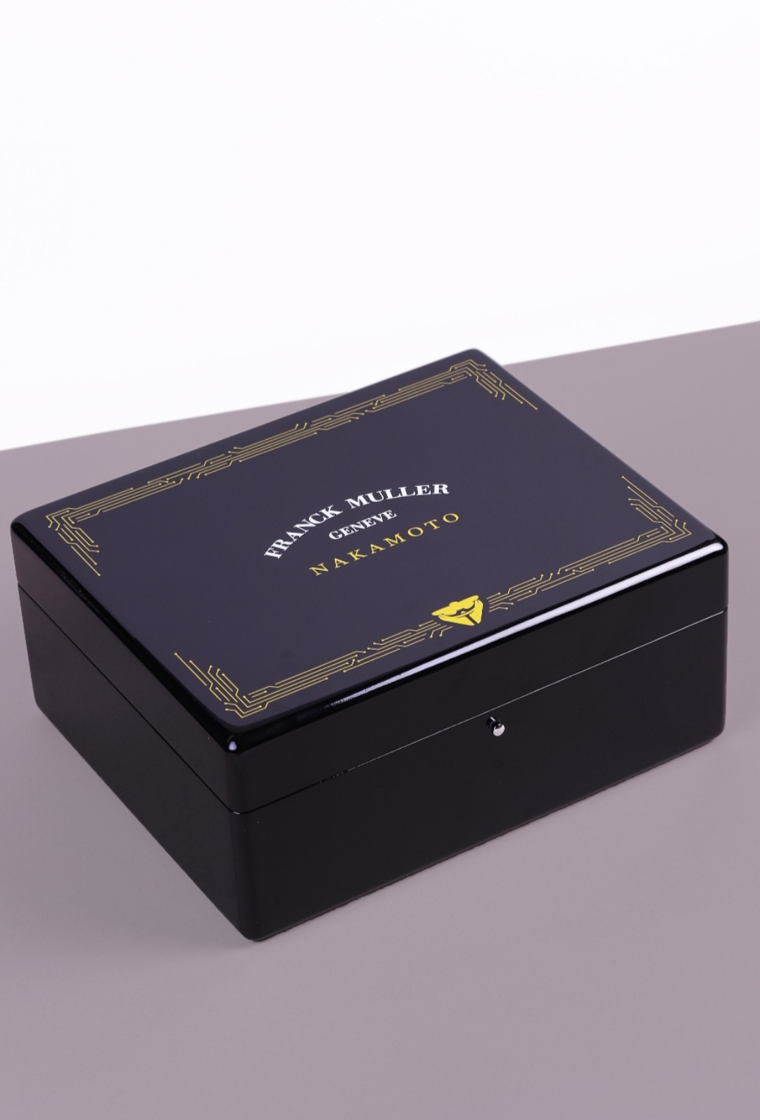 Nakamoto timepiece view 8