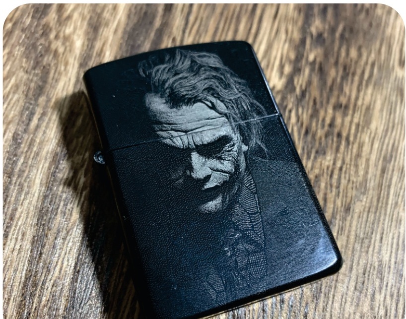 Чёрная матовая зажигалка R-110 для фотогравировки