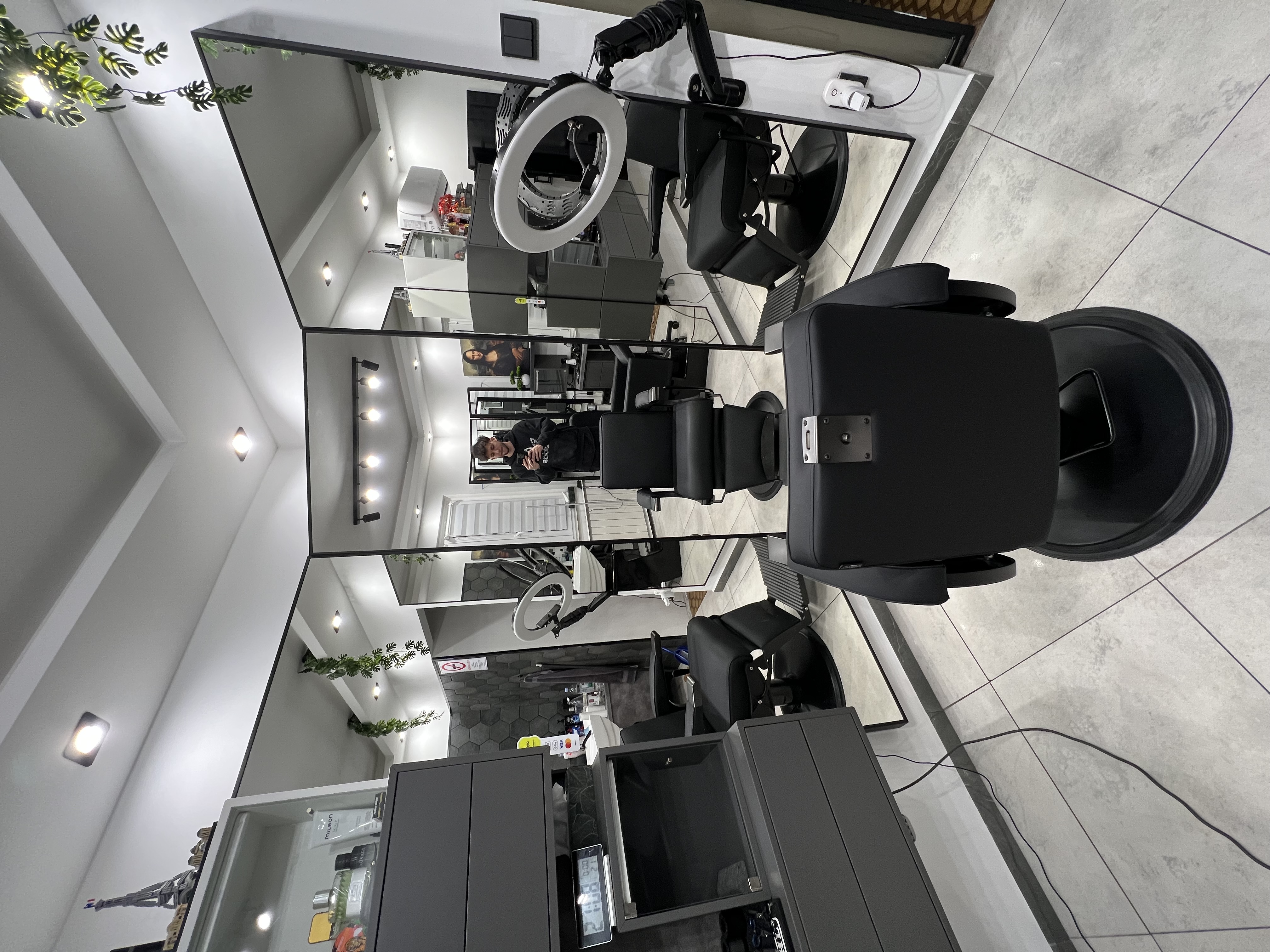 Velvet Cuts szalon
