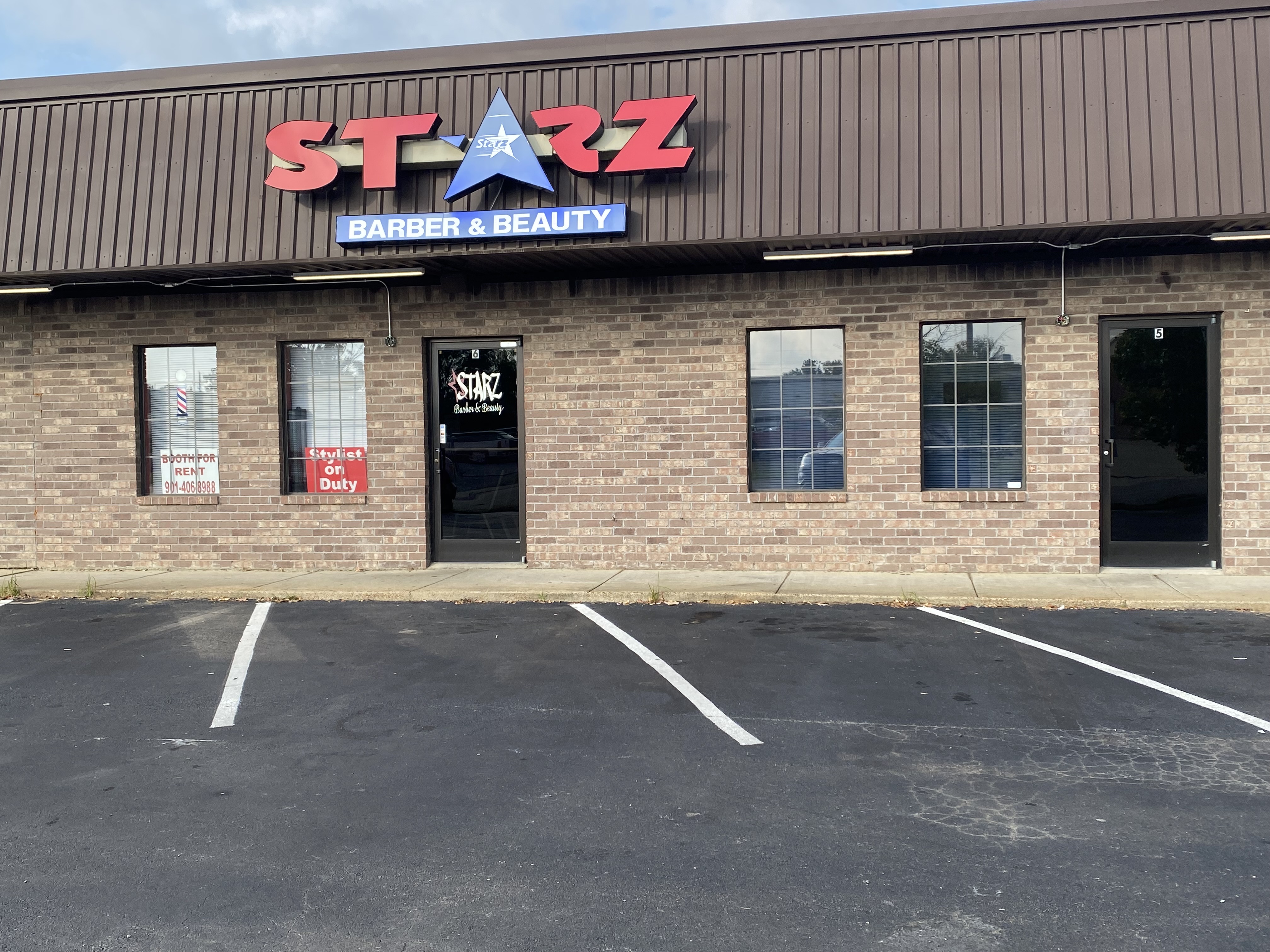 Starz Barber & Beauty storefront on Dancy Blvd