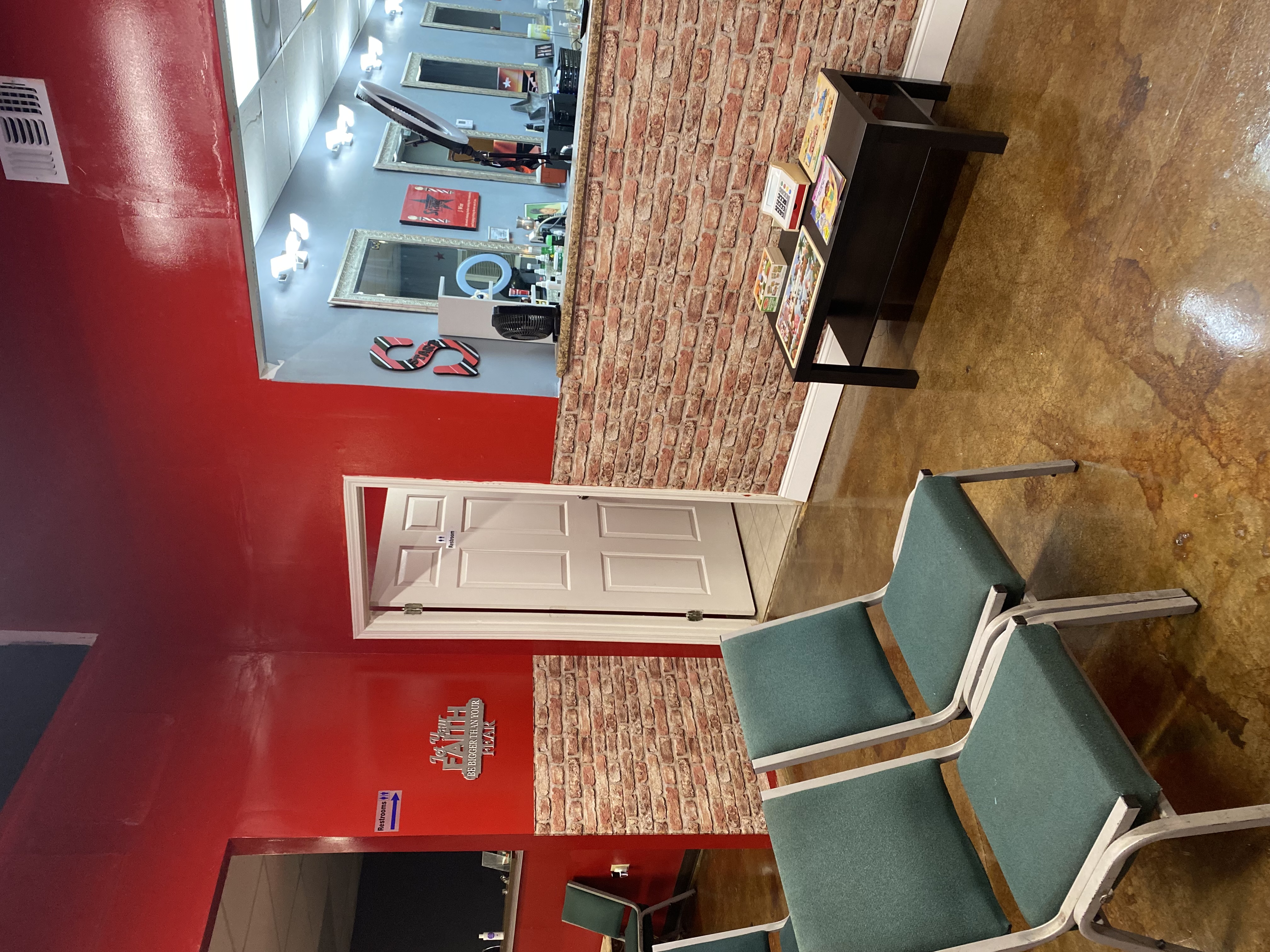 Starz waiting area