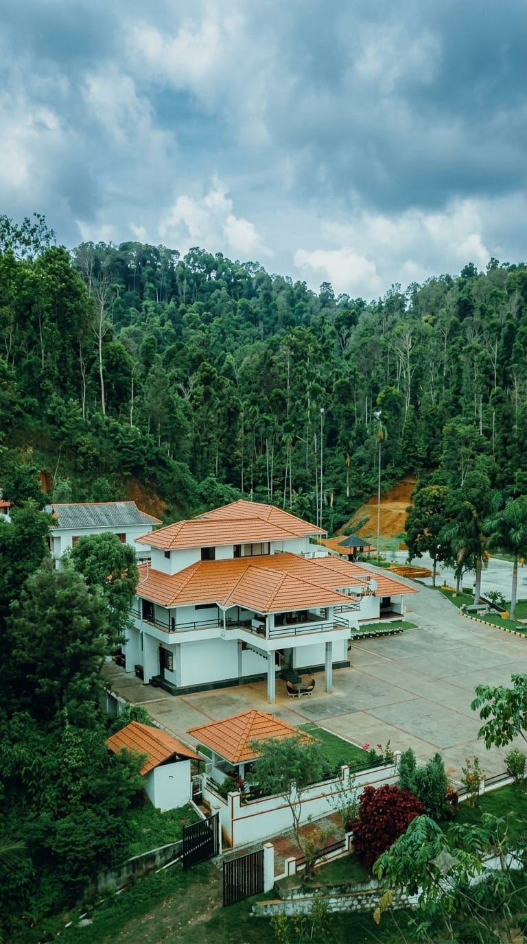 Misty Western Ghats hills near Guddada Siri