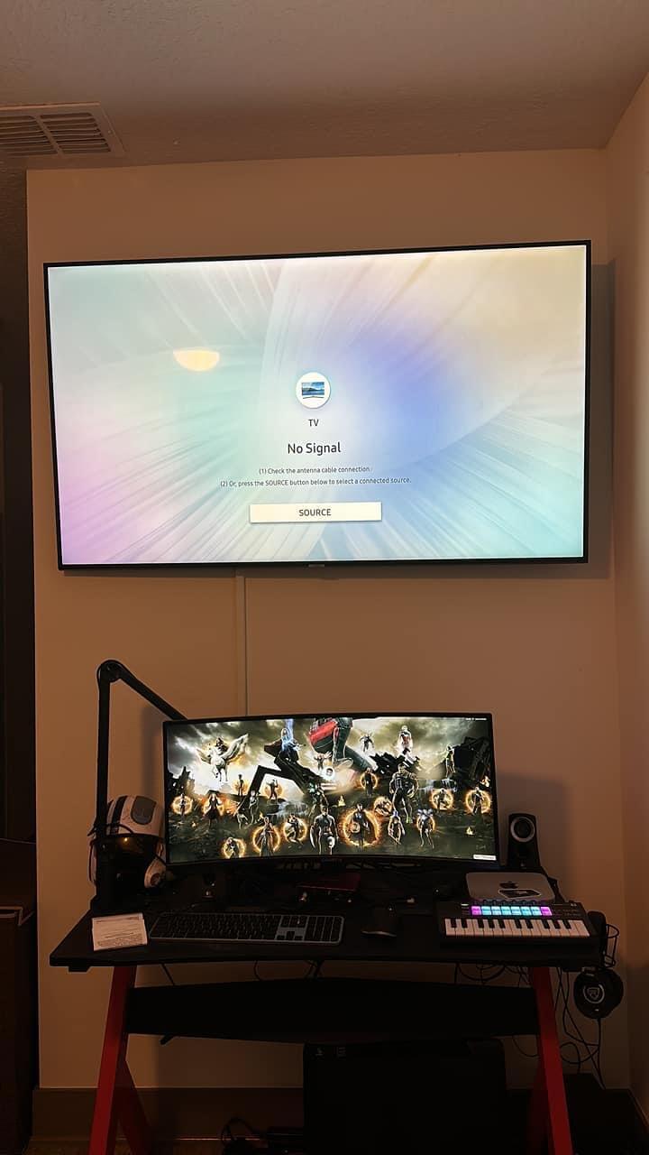 Music Studio + TV