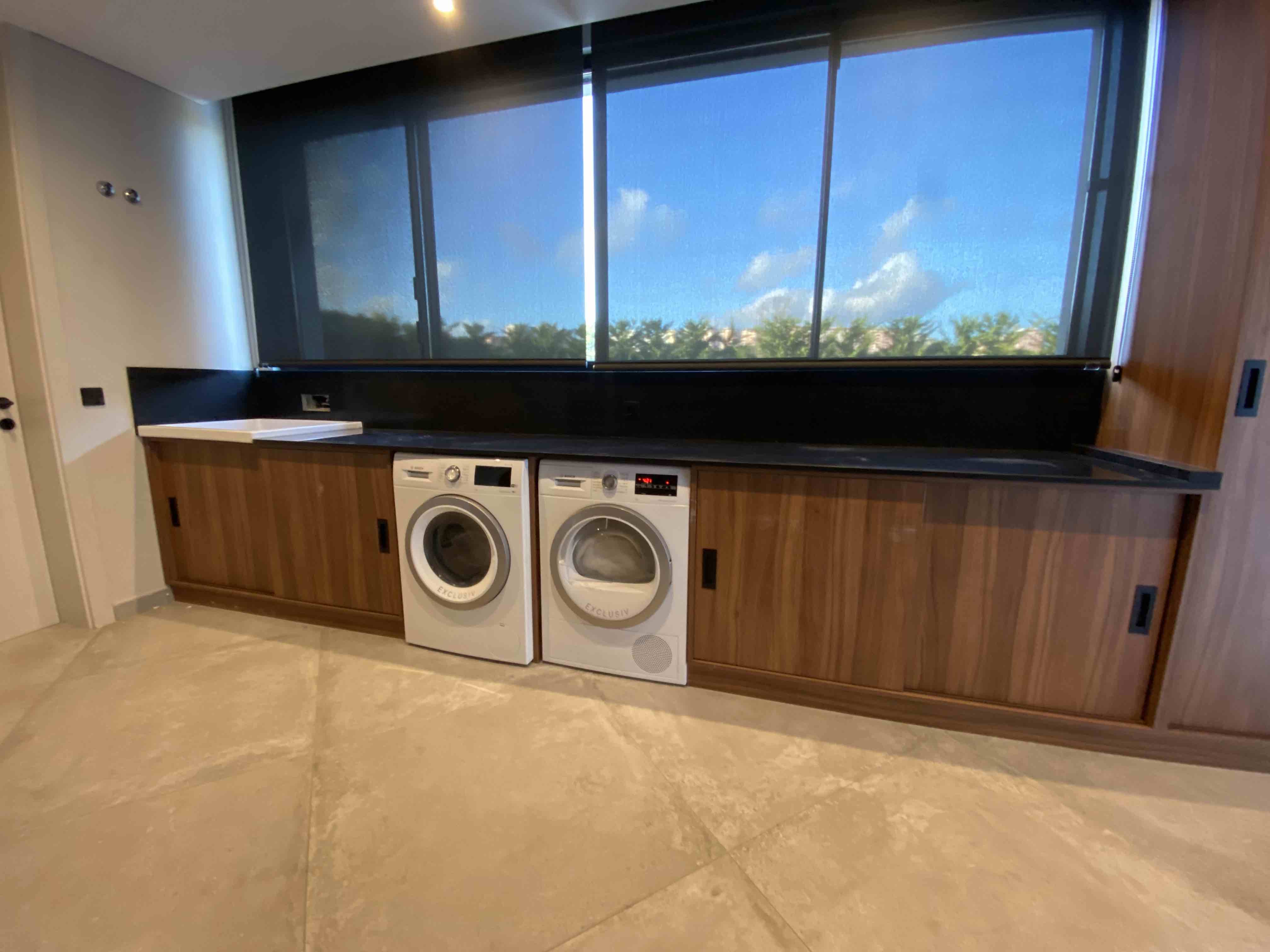 Depois: Lavandaria com pedra