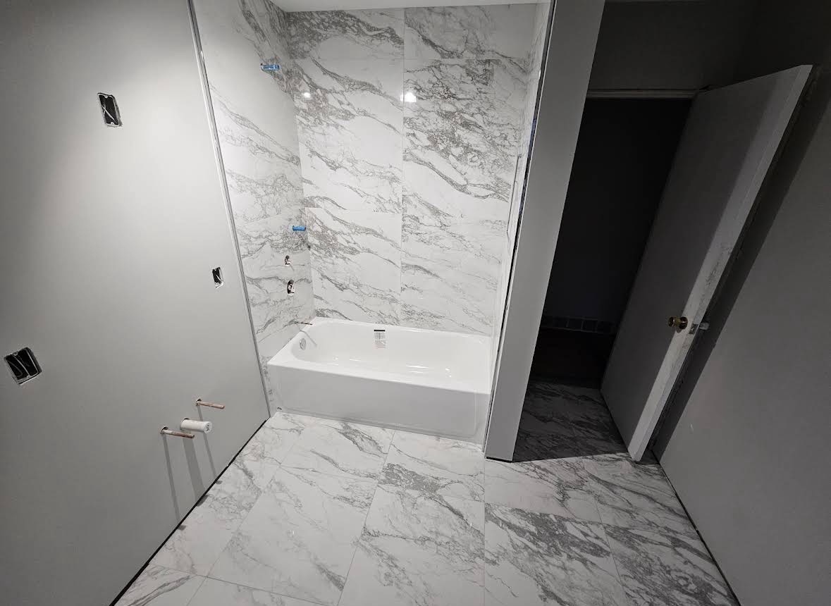 Marble-Clad Bath Suite
