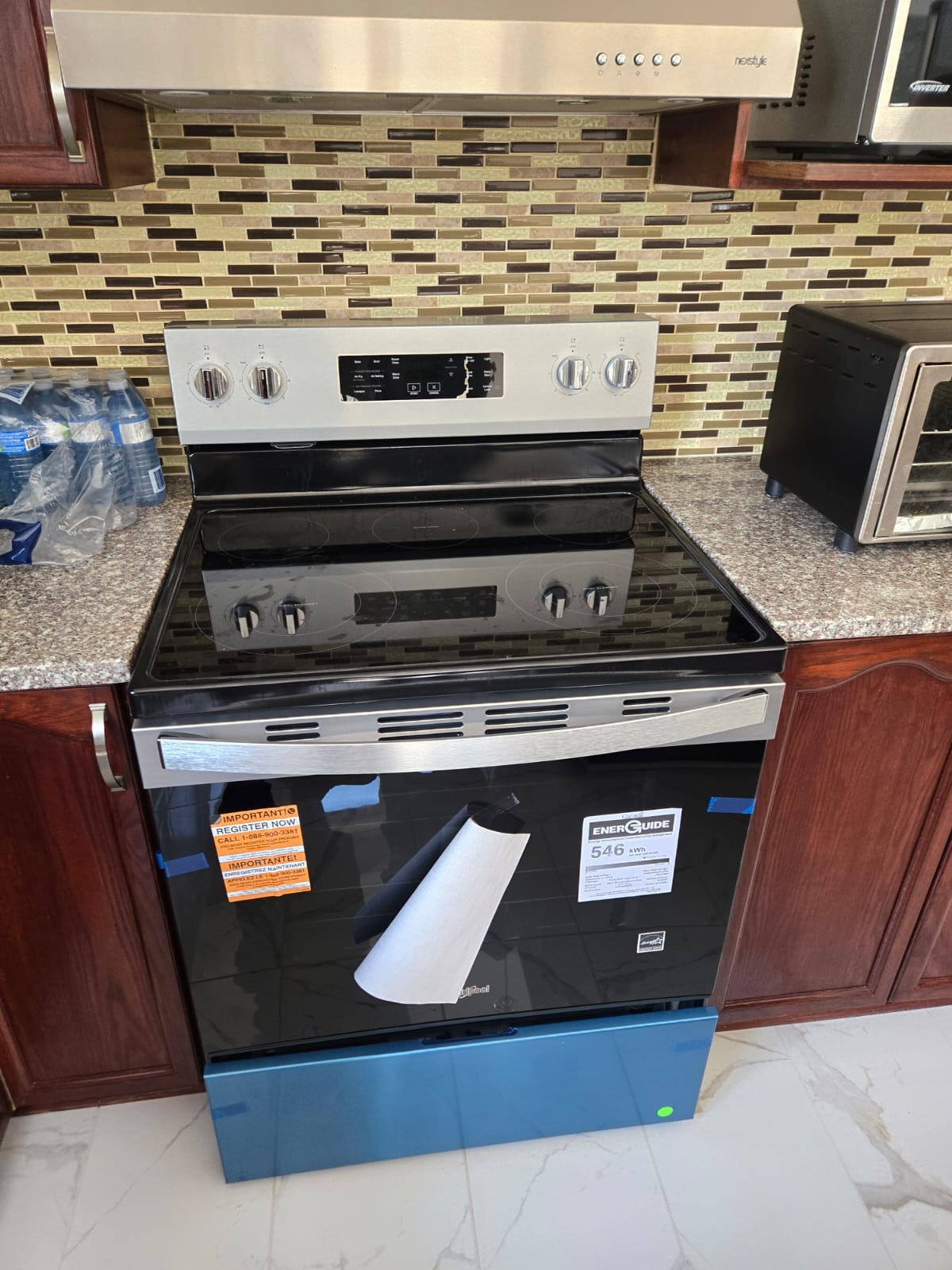 Electric Range & Range Hood