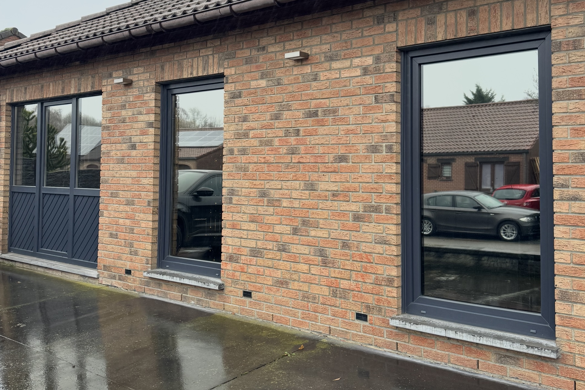 Film solaire Solar Screen Silver 80 XC posé sur une maison à Charleroi par HorizonPros