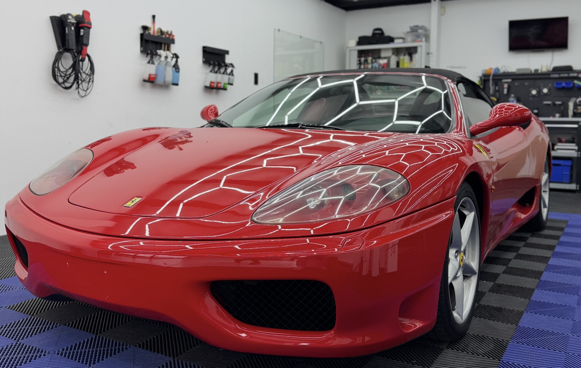 Vitres teintées posées sur une Ferrari 360 Modena à Charleroi par HorizonPros