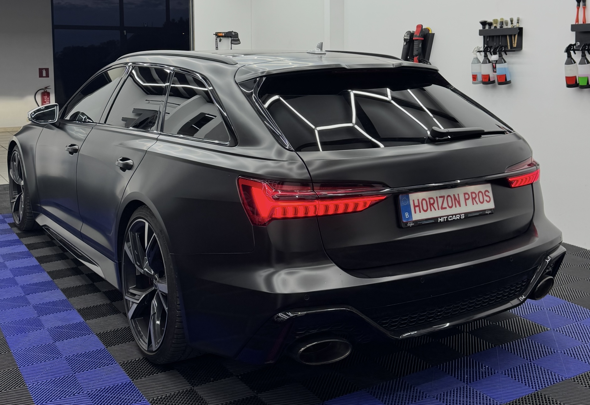 Covering total posé sur une Audi RS6 Avant à Charleroi par HorizonPros