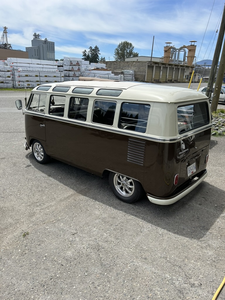 VW Type 2 Samba Microbus