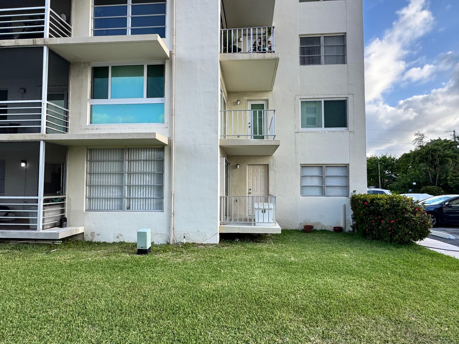 Mid-Rise Building – Waterfront