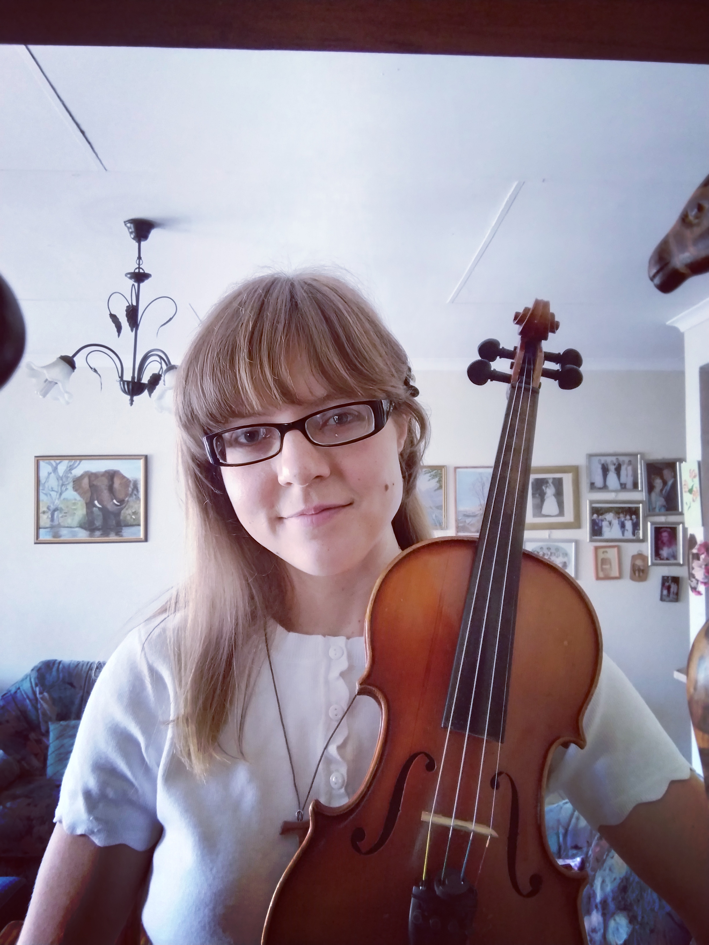 Christina - Violin Instructor